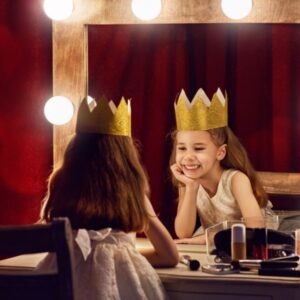 KEREKASZTAL SZÍNHÁZI NEVELÉSI KÖZPONT